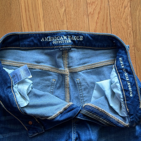 2 Pairs of American Eagle Jeans (Bundle of 2) - Picture 5 of 8